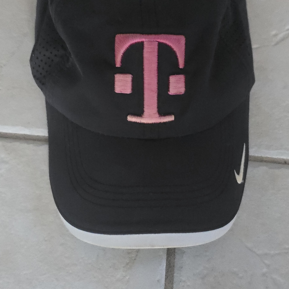Nike Black and Pink Hat